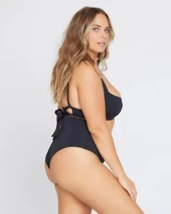 Portia Bikini Bottom -Tial Muse Shop 5797149 CAMELLIA PORTIA BLK A 2 0d450ef4 2c5c 4611 b81f a4d7c6cd081e